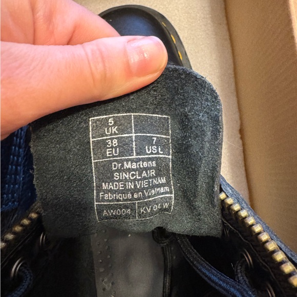 Dr. Martens Sinclair Women's Leather Platform Boots - Picture 6 of 7